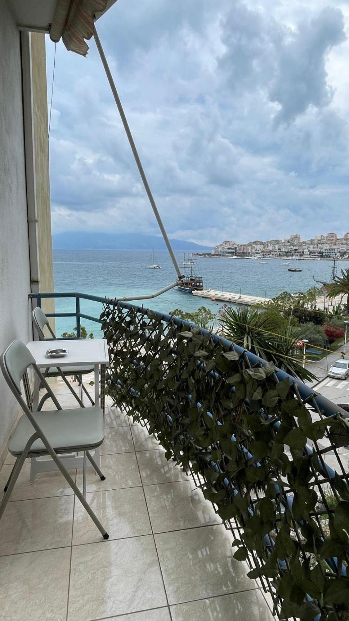 Sea Breeze Apartment Saranda Extérieur photo