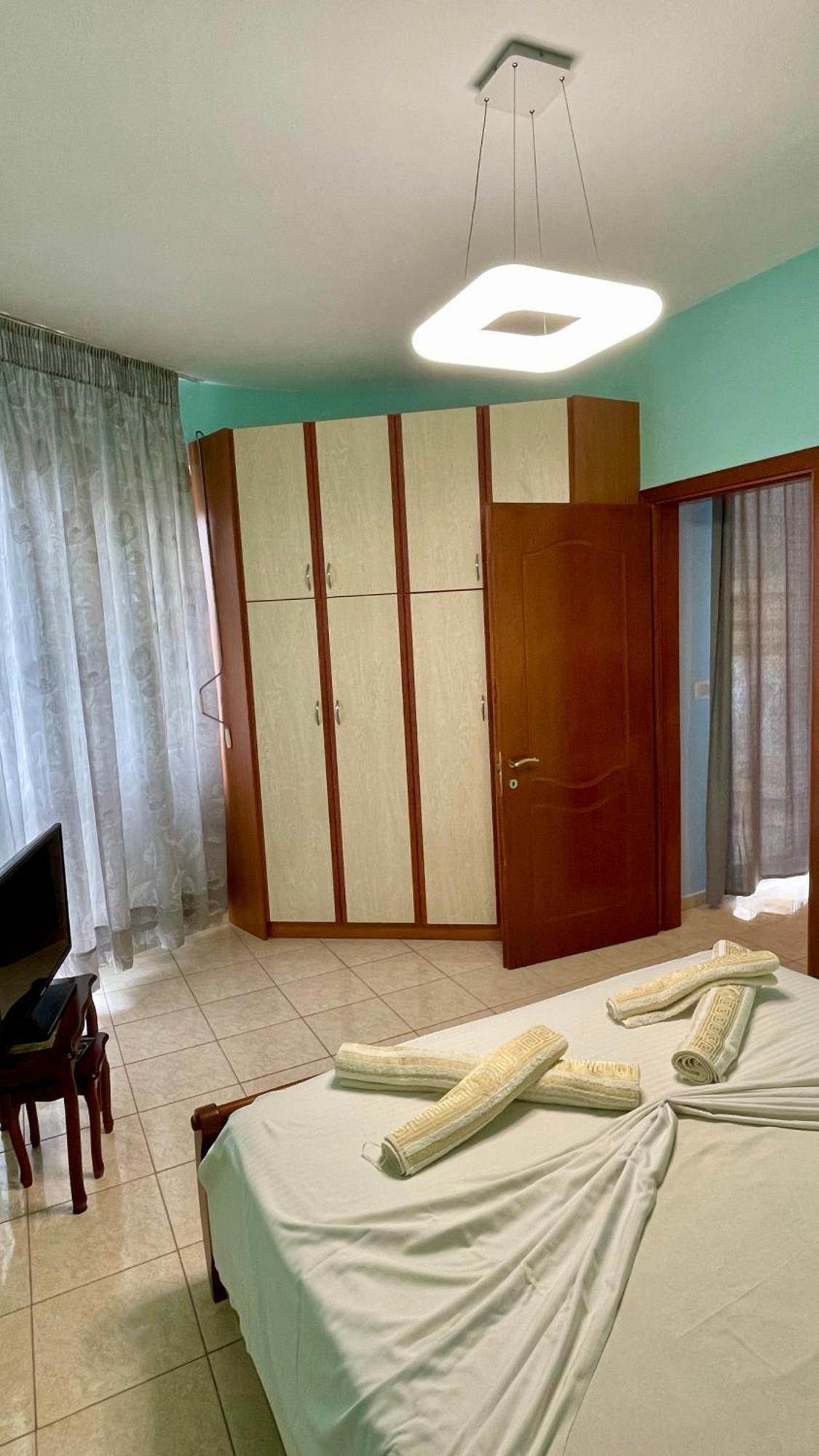 Sea Breeze Apartment Saranda Extérieur photo